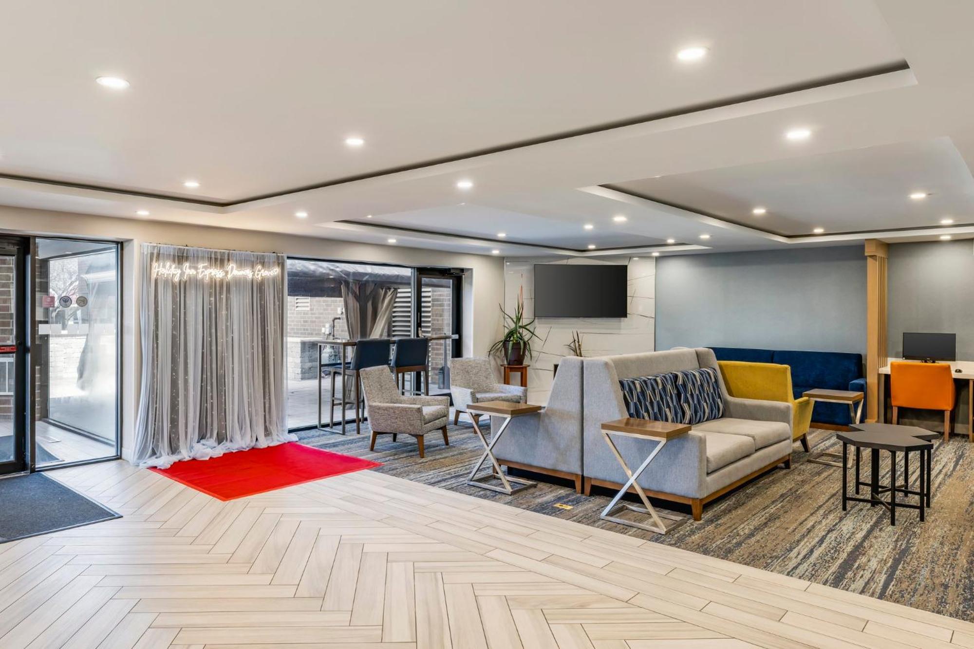 Holiday Inn Express Chicago-Downers Grove By Ihg Exteriér fotografie